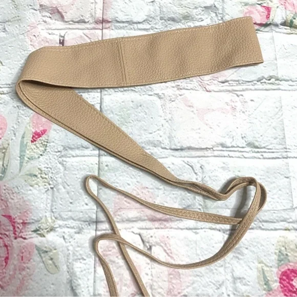 4 Piece Belt Lot (Reserved) - Picture 3 of 4